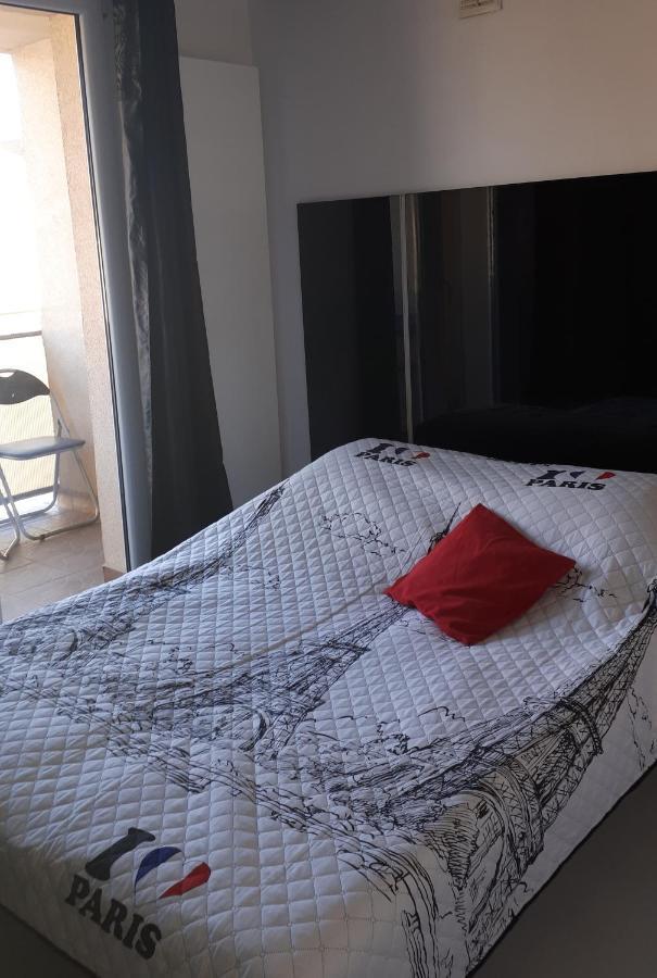 Apartamenty Centrum Rynek Market City Center Kielce Bagian luar foto