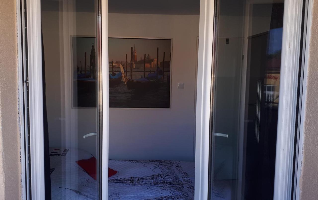Apartamenty Centrum Rynek Market City Center Kielce Bagian luar foto