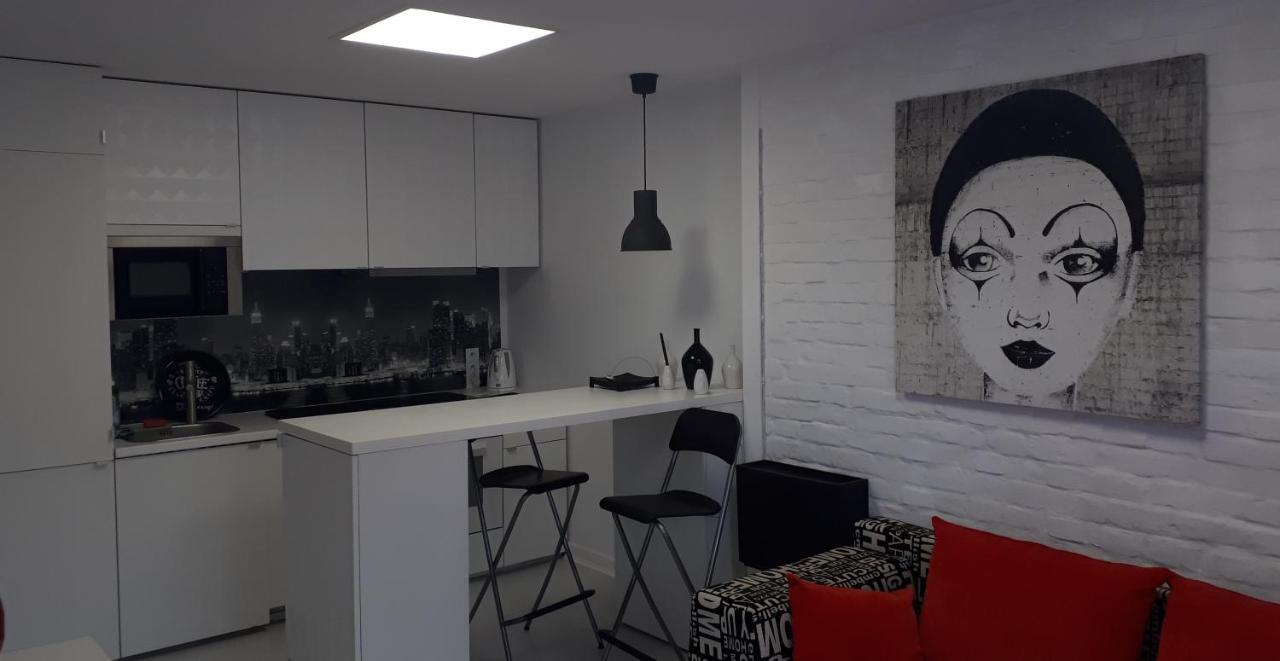 Apartamenty Centrum Rynek Market City Center Kielce Bagian luar foto