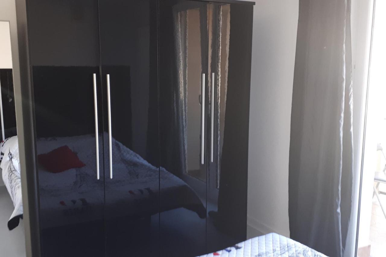 Apartamenty Centrum Rynek Market City Center Kielce Bagian luar foto