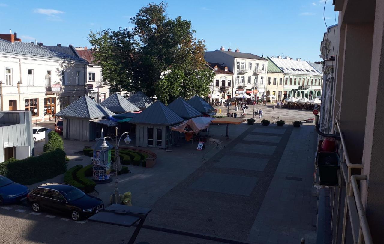 Apartamenty Centrum Rynek Market City Center Kielce Bagian luar foto